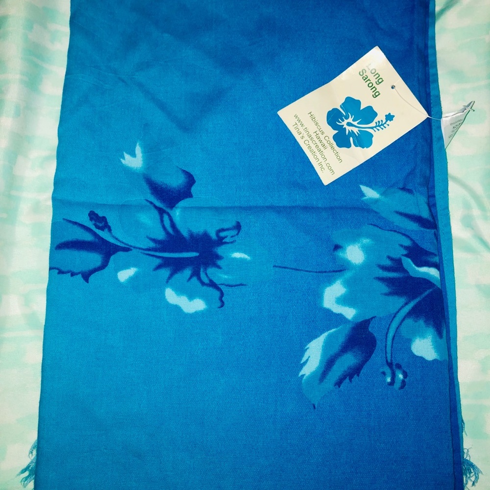 New with tags~ Hawaiian Turquoise Long Sarong